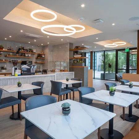 Olivia Hotel